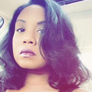 Meet your Posher, Aisha